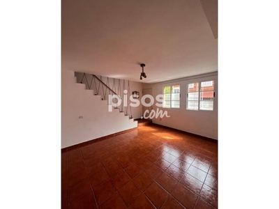 Casa pareada en venta en Calle La Barrera