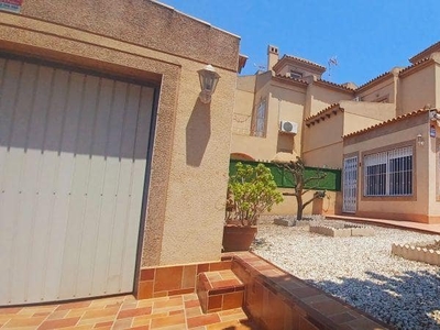 Chalet en venta en Centro, Torrevieja, Alicante