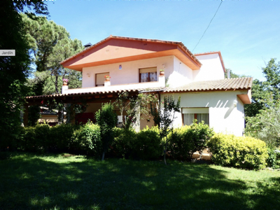 Chalet en venta en Vidreres