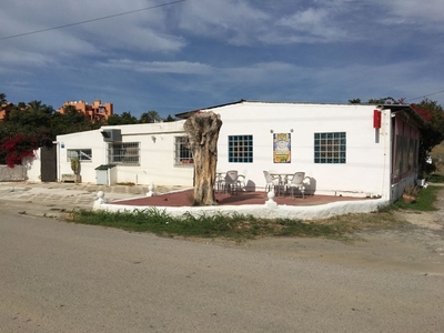 Local en venta en Sotoserena, Estepona