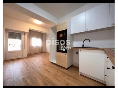 Piso en venta en Carrer de la Marina, cerca de Carrer de València