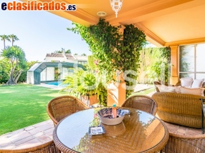 Chalet en venta de 550..