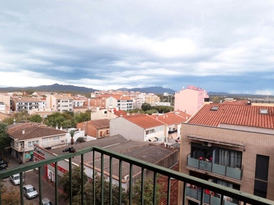 Piso en carrer agudes piso en perfecto estado en Santa Eugenia Girona