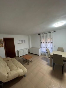 Alquiler de piso en calle Argensola de 1 habitación con muebles y balcón