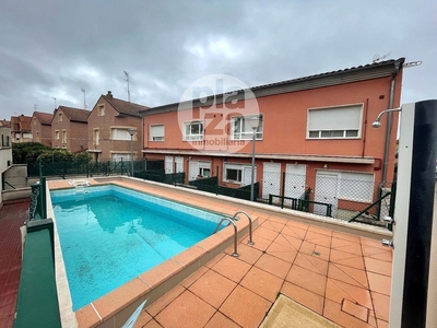 Alquiler de piso en Cardeñadijo de 1 habitación con terraza y piscina