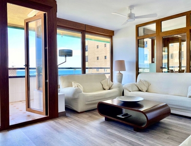 Alquiler de piso en Playamar de 3 habitaciones con terraza y piscina