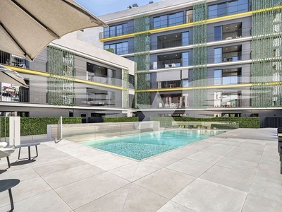 Ático en venta en Marquès de la Fontsanta - Pere Garau de 2 habitaciones con terraza y piscina