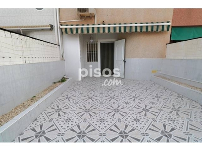 Casa adosada en venta en Avenida de Alicante