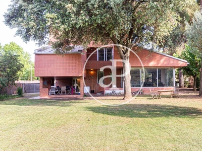 Chalet en venta en Bellaterra, Cerdanyola del Vallès, Barcelona