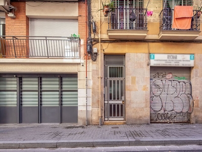 Local en venta en Barcelona de 104 m²