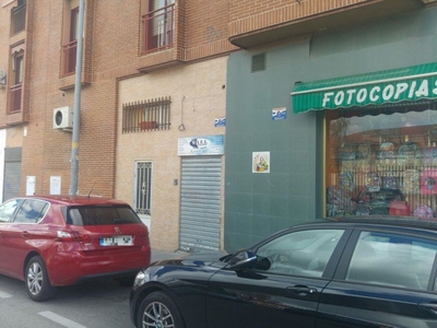 Local en venta en Parla de 117 m²