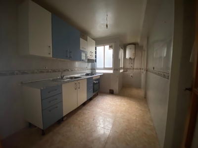 Piso de 3 Dormitorios en Calle Cervantes El Ejido Venta El Ejido