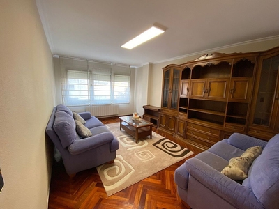 Piso en alquiler en calle Serra de Ancares de 3 habitaciones con terraza y garaje