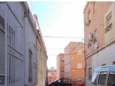 Piso en venta en Almería de 52 m²