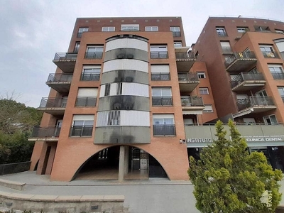 Piso en venta en L'Eixample de 3 habitaciones con calefacción y ascensor