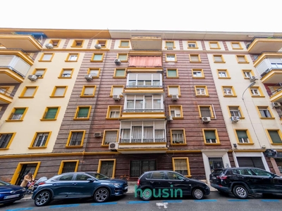 Piso en venta en Los Remedios, Sevilla ciudad, Sevilla