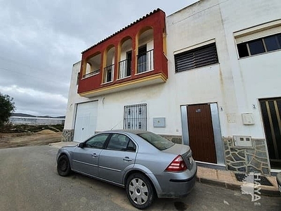 Piso en venta en San Isidro - Campohermoso de 3 habitaciones con terraza