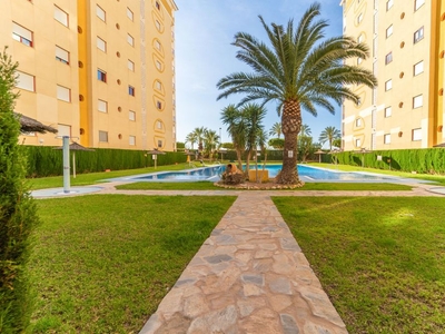 Piso en venta en Villajoyosa de 64 m²