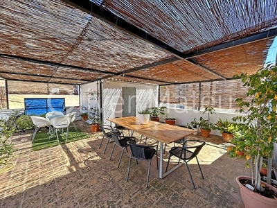 Venta de ático en Camp d'en Serralta de 3 habitaciones con terraza y garaje