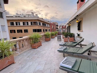 Venta de piso en Mercat - La Missió - Plaça dels Patins de 3 habitaciones con terraza y aire acondicionado