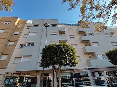 Venta de piso en Plaza de la Luz de 3 habitaciones con terraza y balcón