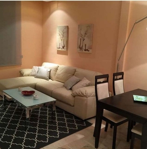 Alquiler de piso en Centro - Salamanca de 2 habitaciones con muebles y aire acondicionado