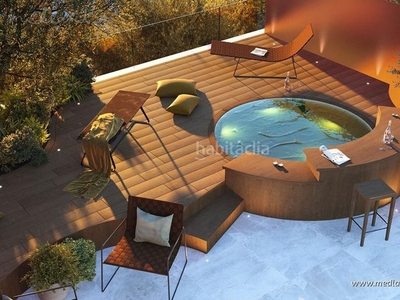 Apartamento s en planta baja de 3 dormitorios con piscina privada en Fuengirola