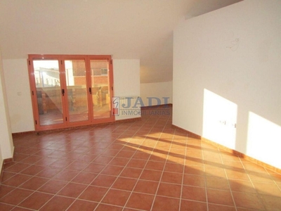 Ático en venta en calle Eloy Muñoz de 2 habitaciones con terraza y garaje