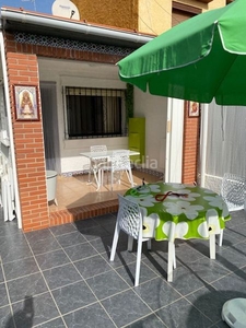 Casa adosada amueblada con parking y aire acondicionado en Torremolinos