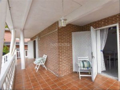 Casa con 5 habitaciones con parking, piscina y calefacción en Villalbilla