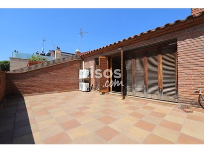 Casa en venta en Carrer de Santa Rosa, cerca de Carrer de la Bonavista en Esplugues de Llobregat por 980.000 €