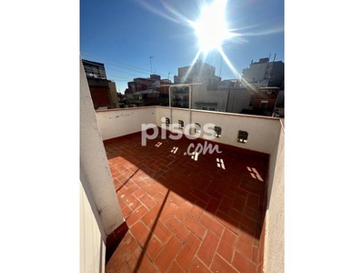 Dúplex en alquiler en Carrer de Cabrera, 27 en El Bon Pastor por 1.350 €/mes