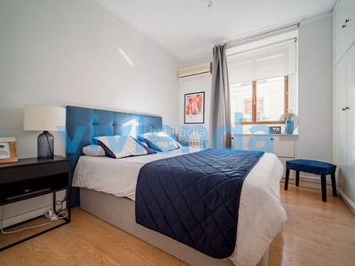 Piso en cortes, 97 m2, 2 dormitorios, 1 baños, 584.000 euros en Madrid