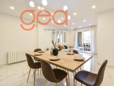 Piso en venta , con 109 m2, 3 habitaciones y 2 baños, ascensor, aire acondicionado y calefacción centralizado. en Barcelona