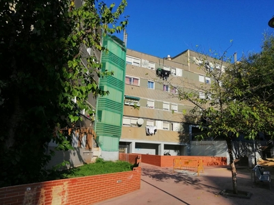 Piso en venta en Badia Del Valles de 74 m²