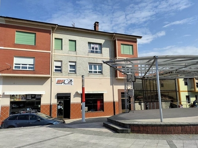 Venta de piso en calle Felisa Campuzano de 4 habitaciones con balcón y calefacción