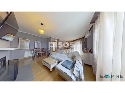 Casa adosada en venta en Calle de Santiago Calatrava