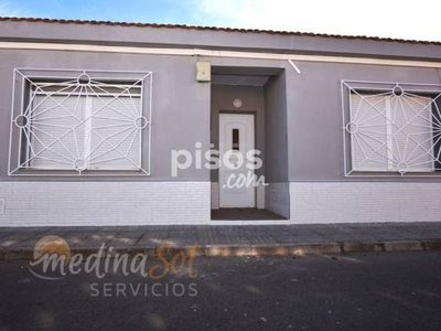 Casa adosada en venta en Los Belones