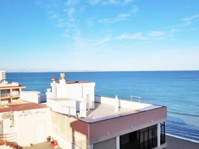 Venta de ático con terraza en Guardamar del Segura, Centro-playa
