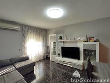 Venta Piso Linares. Piso de cuatro habitaciones en Calle Miguel de Unamuno. Buen estado primera planta