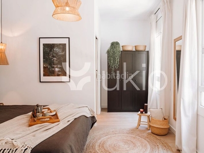 Alquiler apartamento de 2 dormitorios con despacho en sant gervasi en Barcelona