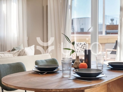 Alquiler apartamento de dos dormitorios con terraza en chamberí en Madrid