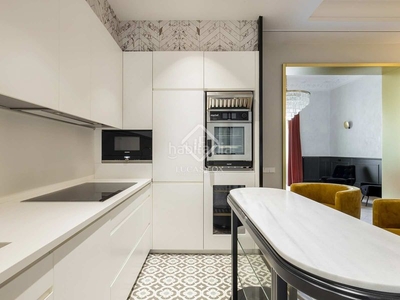 Alquiler apartamento en alquiler piso en l’eixample derecho, en excelentes condiciones, con tres dormitorios y terraza de 8 m². en Barcelona