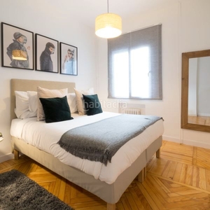 Alquiler apartamento luminoso apartamento en santiago bernabéu en Madrid