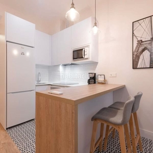 Alquiler apartamento moderno apartamento de 1 dormitorio 1 baño en chueca en Madrid