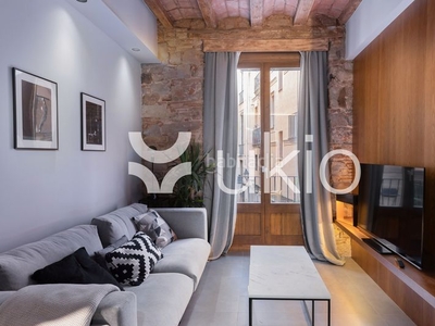 Alquiler apartamento moderno y elegante piso de una habitación en Barcelona