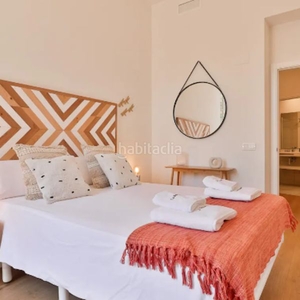 Alquiler apartamento piso céntrico de 3 dormitorios en Málaga