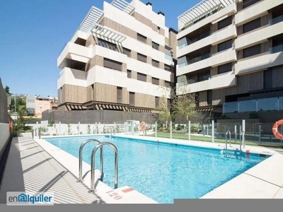 Alquiler apartamento, reformado a estrenar, terraza, plaza garaje, trastero