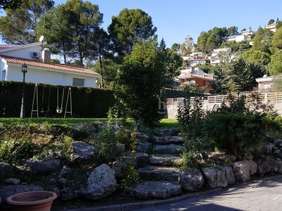 Alquiler casa fántastica casa en urbanizacion fontpineda en Pallejà