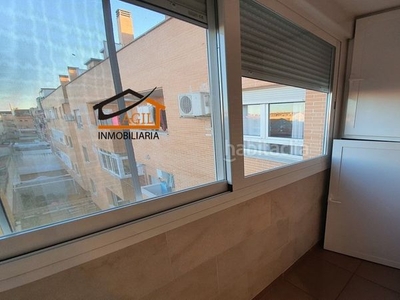 Alquiler dúplex con 4 habitaciones con ascensor, calefacción y aire acondicionado en Leganés